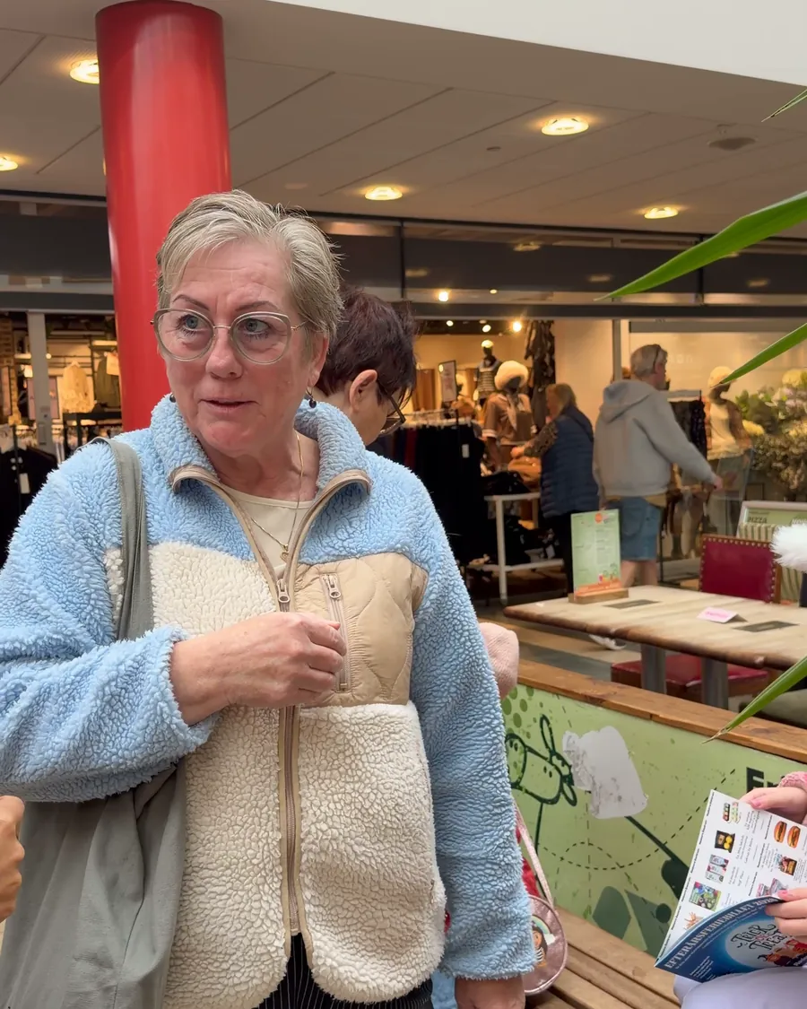 A grandmother tells how she and her grandchild lost each other at Tivoli